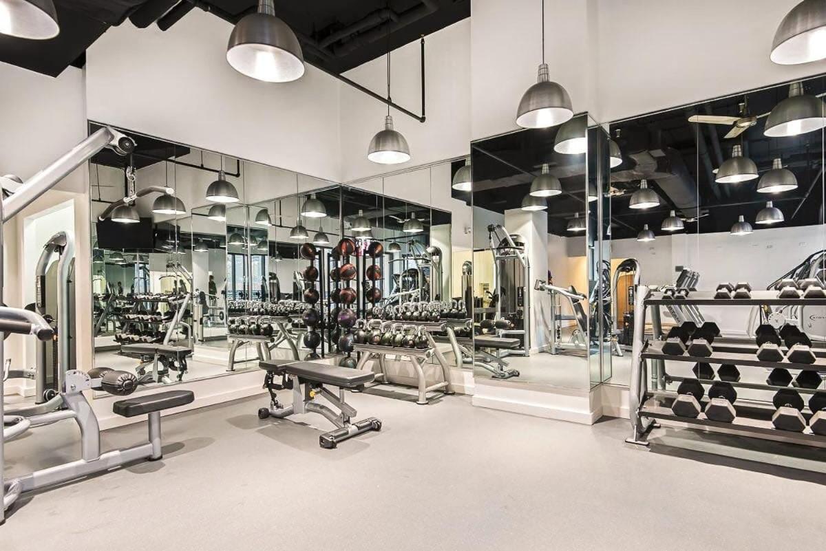 Apartment Ultimate 3br Luxury Near Navy Pier With Gym & Pool By Envitae Chicago